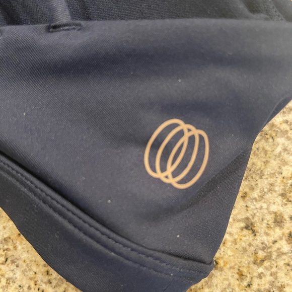 Balance collection yoga top, size XL - Picture 2 of 6